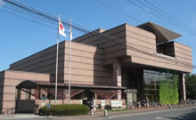 東松山市立図書館：外観
